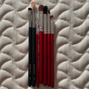 Asorted Morphe brushes